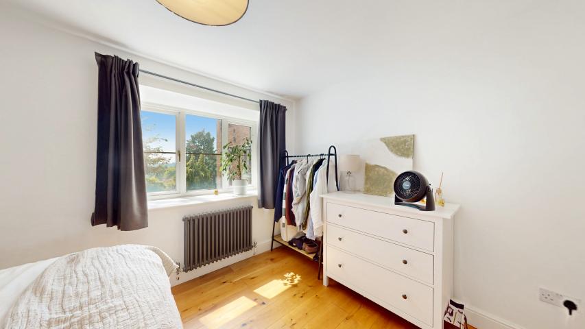 Modern Apartment Hawarden Hill, Dollis Hill